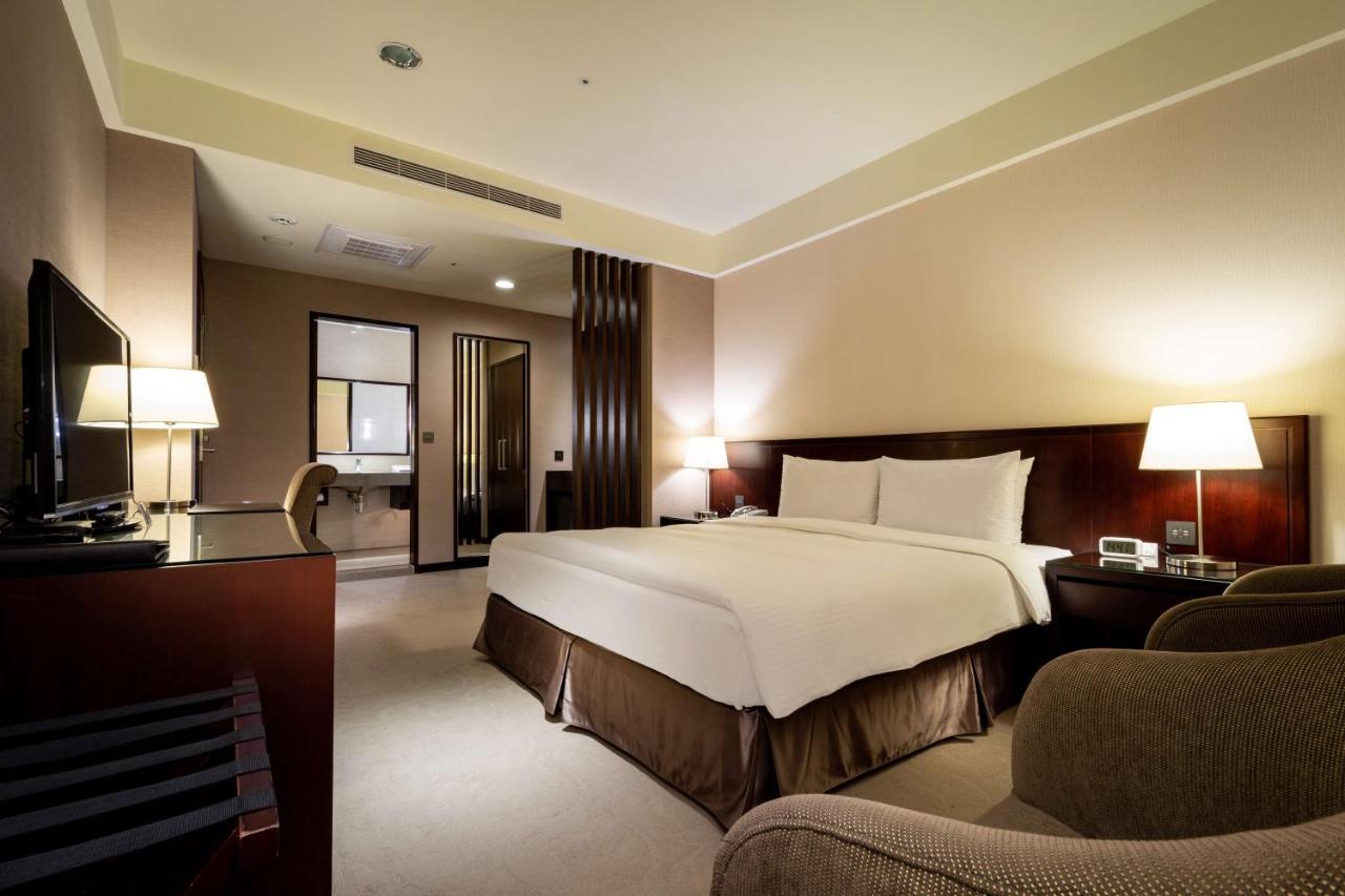 Lailai Hotel Taichung Exterior foto
