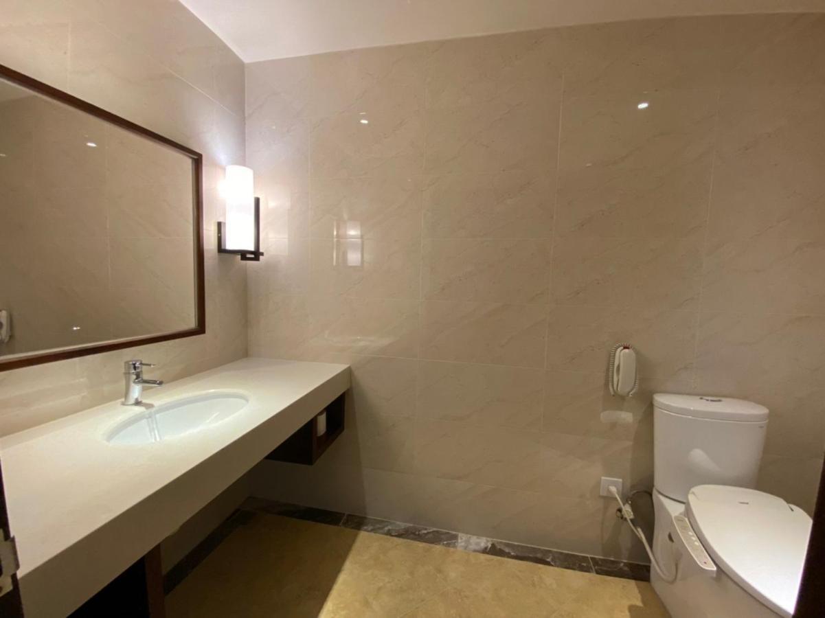 Lailai Hotel Taichung Exterior foto