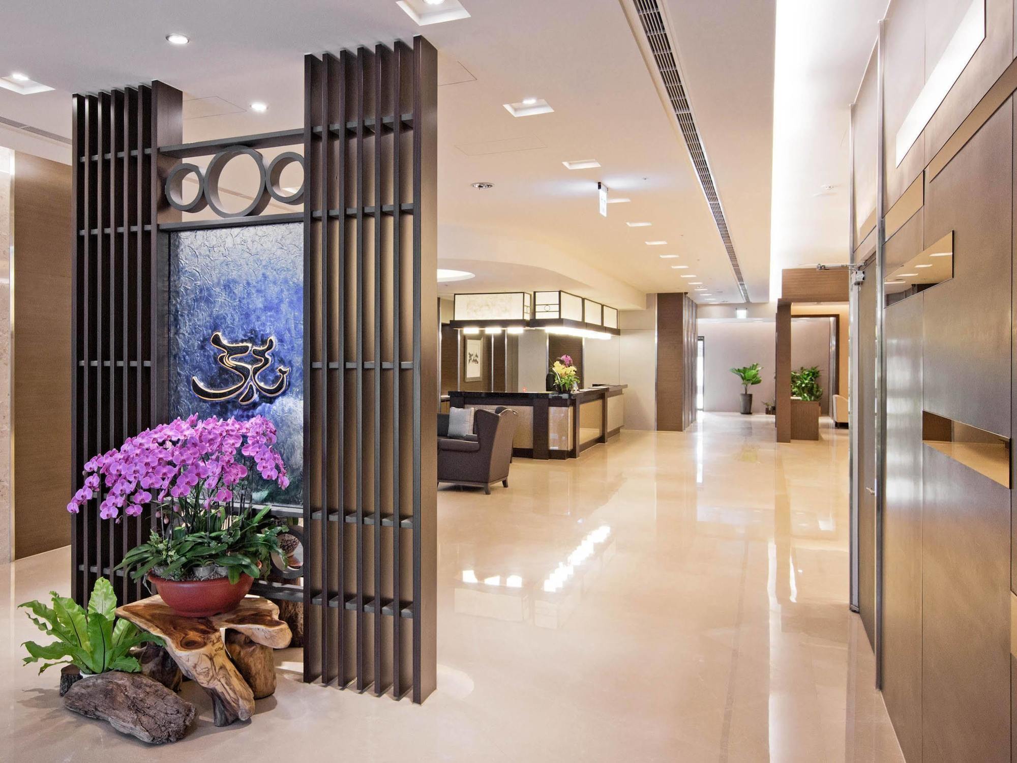 Lailai Hotel Taichung Exterior foto