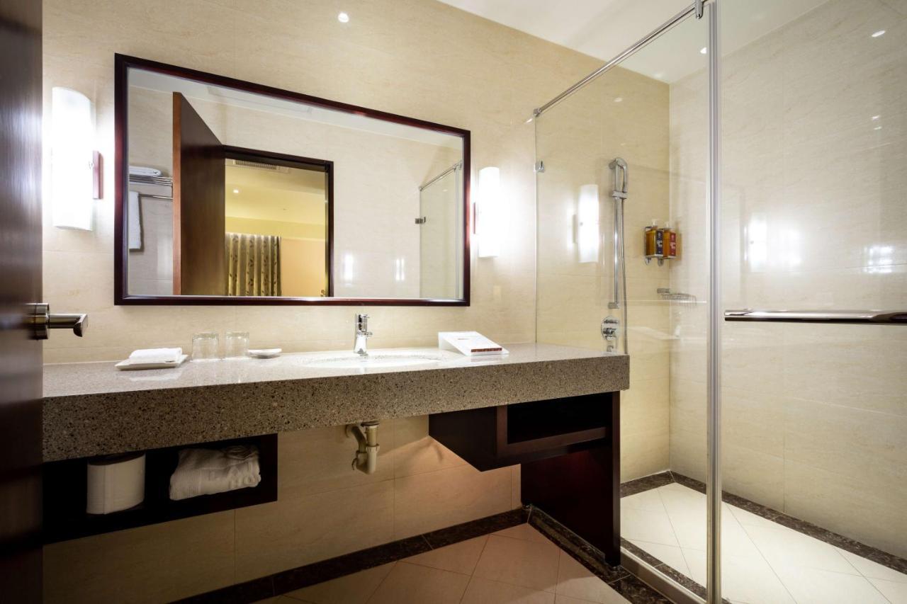 Lailai Hotel Taichung Exterior foto