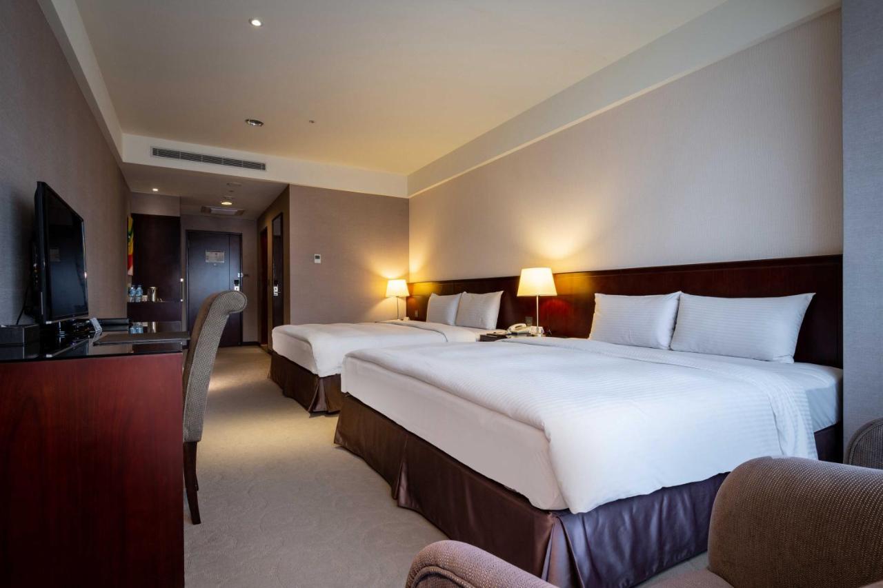 Lailai Hotel Taichung Exterior foto